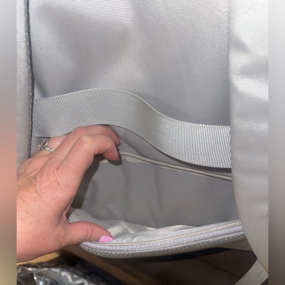 Disneyland backpack with USB port - Picture 10 of 10